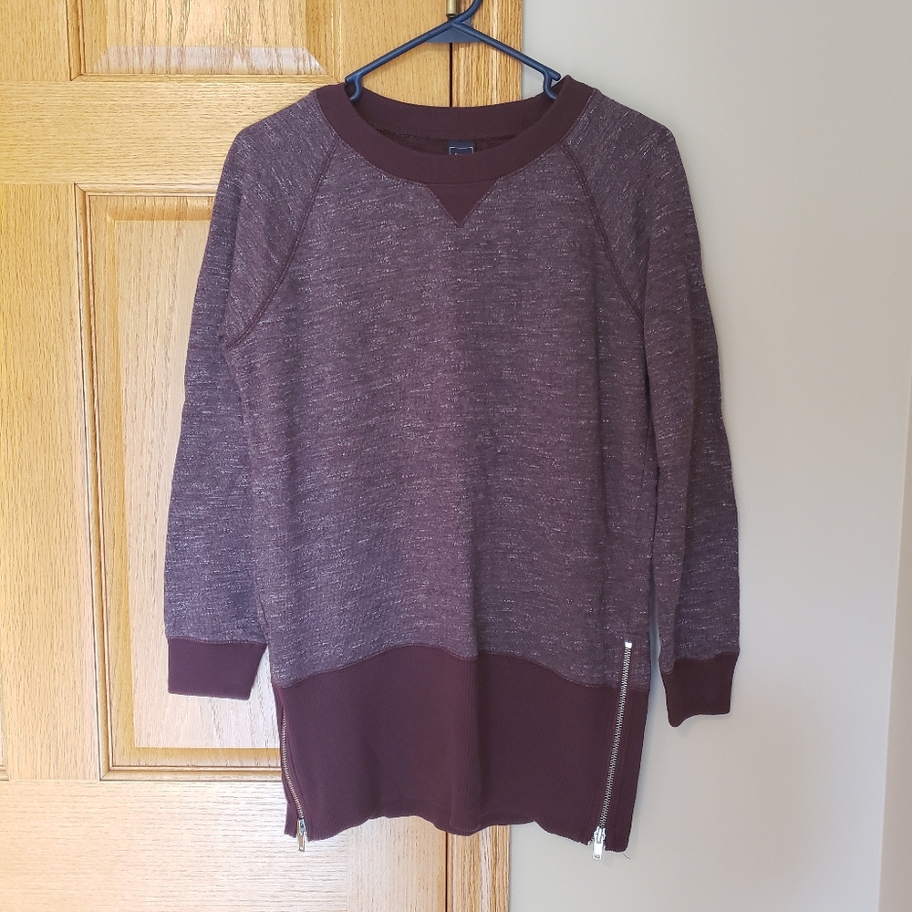 GAP Sweater